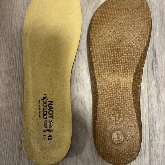 NAOT WOMENS REPLACEMENT FOOTBEDS Insoles EU 42 US L 11 Tan Suede Cork - LIKE NEW - Picture 4 of 8